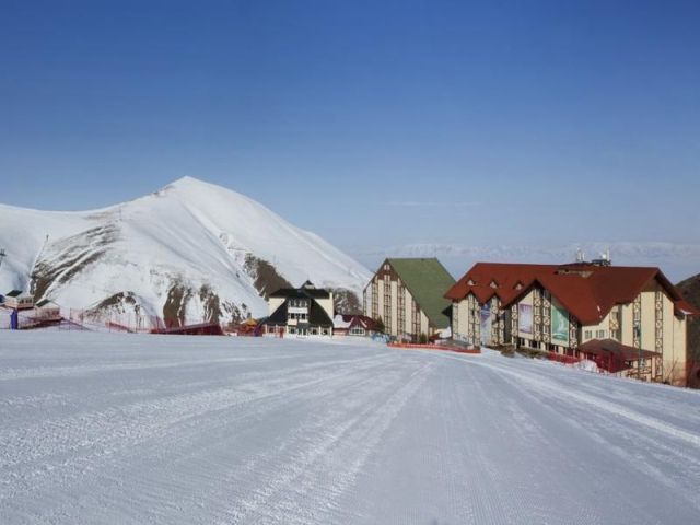 DEDEMAN PALANDOKEN SKI RESORT